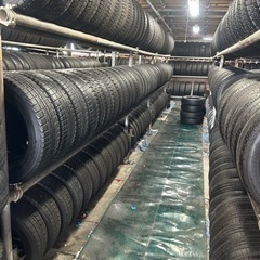 205/60/16 中古綺麗なスタッドレスタイヤ、愛知県大府市、アマン