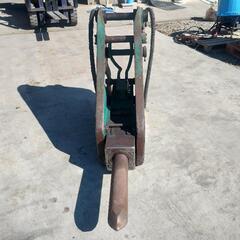 油圧ブレーカー 東空 TNB7E 要オーバーホール ジャンク品 建設機械