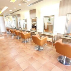 ヘアカラーをするなら六甲で大人気のヘアカラー専門店　HAIR COLOR CAFE神戸六甲店の画像