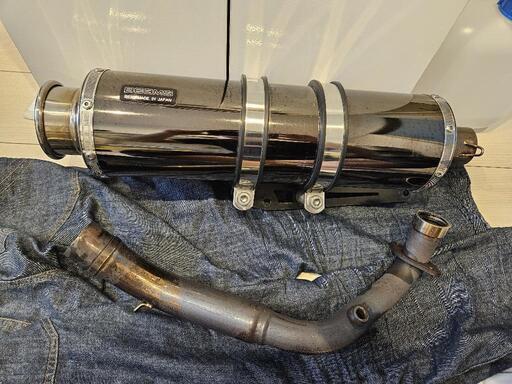 【商談中・返信一時停止致します】バーグマン200 BEAMSマフラー