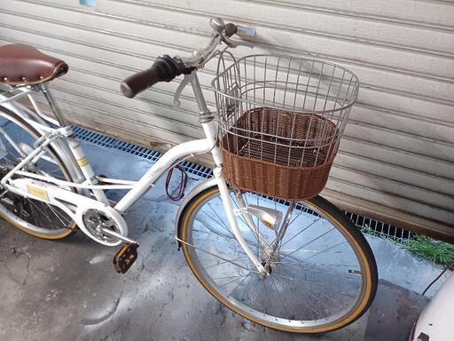 自転車中古 CLASSICAL 外装6段変速 カゴリアキャリア付き 鍵新品