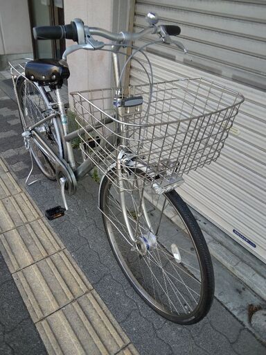 ダイワ　フローリア　26インチ　ホワイト(江戸川区発)引き取り限定 ダイワ フローリア 26インチ ホワイト(江戸川区発)引き取り限定 ダイワ