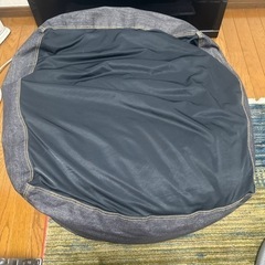 バラ売りなし、引越しして家が狭いため、出品します。