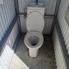 ※新規問い合わせ中断します　中古ﾄｲﾚ直結式　洋式、小便器併設　