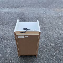 すき間ナイトテーブル 幅32.5cm ホワイト 日本製