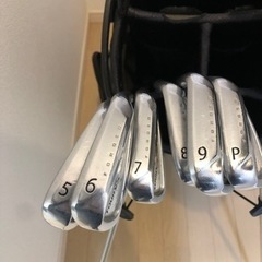 ゴルフ　キャディーバック、アイヤン、M5ドライバー