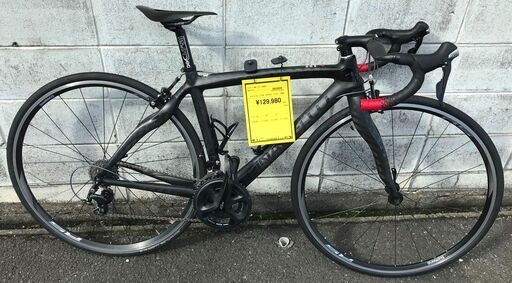 入荷しました！！　美品！！　ピナレロ　FPクワトロ　ロードバイク　自転車