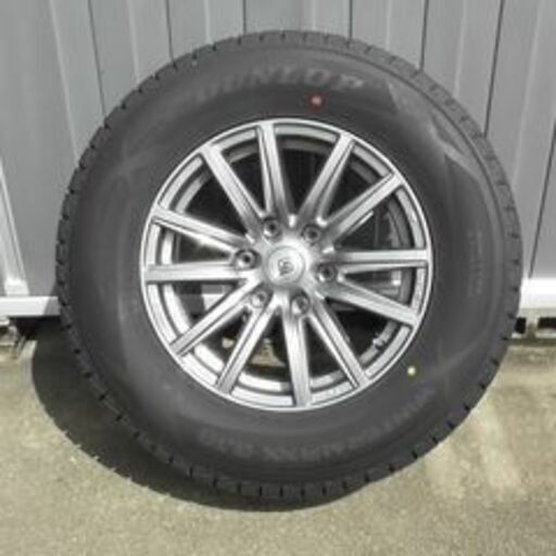 【中古】ダンロップ265/65R17スタッドレスタイヤホイール 4本セット(美品)