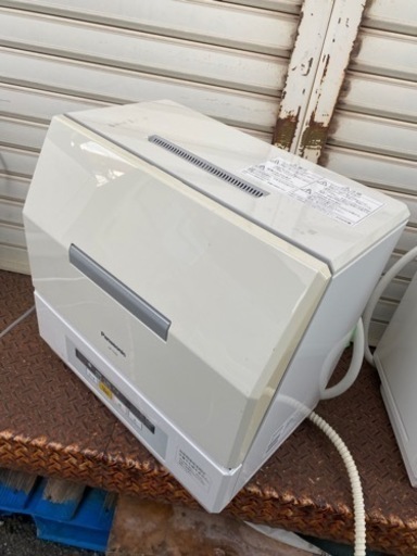 福岡市内配送設置無料　パナソニック 食器洗い乾燥機 プチ食洗 ホワイト NP-TCR3-W