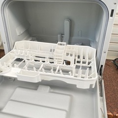 福岡市内配送設置無料　パナソニック 食器洗い乾燥機 カウンタートップ プチ食洗 NP-TCM4-W ホワイト