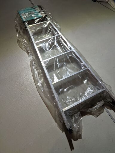 【新品未使用】長谷川工業　エコシリーズ　脚立（はしご）6尺　ESA-18