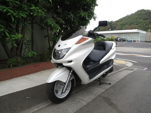 ヤマハ　マジェシティ250　(3連メーター）実働中古美車　バッテリー新品交換済　オイル交換後渡し　バフ磨き済み　ナンバー登録書類あり