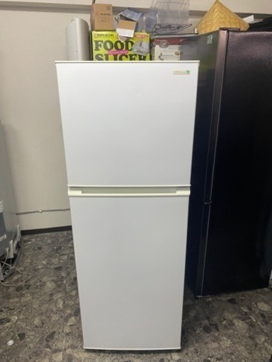 北九州市内配送無料　保証付き　2018年HerbRelax YRZ-F23E1 ヤマダ電機オリジナル 2ドア冷蔵庫 (225L・右開き)