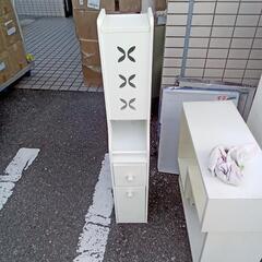 本文呼んで下さい。トイレットペーパー保管棚