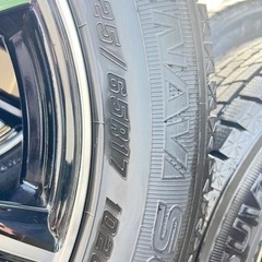 スタッドレスタイヤ4本(タイヤラック付き)