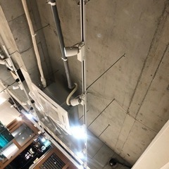 ライト[業務用] 4本あります　[価格は1本の値段です]