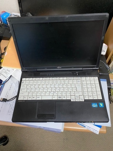 富士通ノートパソコン15インチ　win11認証済　メモリ８G　SSD128 　バッグ付き