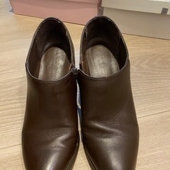 ブランド靴　23.5cm   皮靴　