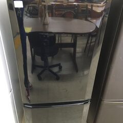 J2839   ★値下げしました★  ★6ヶ月保証付★　MITSUBISHI　ミツビシ　２ドア冷蔵庫　MR-P15C　ブラック　2018年製 クリーニング済み