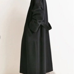 IENAのロングコート ノーカラー サイドスリット