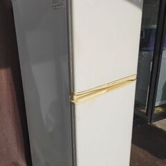 ◯FUjITSU  冷凍冷蔵庫　中古品　2001年製　ER-L2...