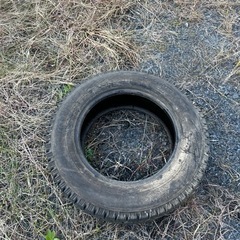 中古スタッドレス215/65R168️⃣山