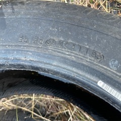 中古スタッドレス225/60R172️⃣本