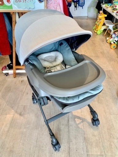 ■店頭引取限定■美品☆コンビ　現行モデル　電動ハイローチェア♪ネムリラBedi. スリープシェル