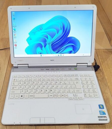 (ご成約)NEC LaVie LL750CS3EW 極美品 エクセル ワードOK Windows11 core i5 8GBメモリ SSD256GB ブルーレイドライブ WiFi 軽快動作