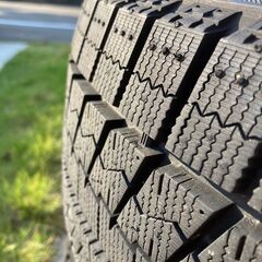 スタッドレスタイヤ　 225/45R 17　ブリヂストン　 BLIZZAK VRX 日本製