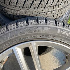 スタッドレスタイヤ　 225/45R 17　ブリヂストン　 BLIZZAK VRX 日本製