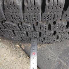 値下げ🎊⛄ハイエースのスタッドレスタイヤ