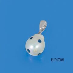 南洋白蝶真珠ペンダントトップ ダイヤモンド and サファイア アレンジ 南洋白蝶真珠ペンダントトップ ダイヤモンド and サファイア アレンジ