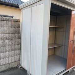 【値下げしました】物置　タクボnd-1812