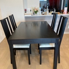 ダイニングテーブル＋イス（4つ）セット（IKEA）お譲りします！