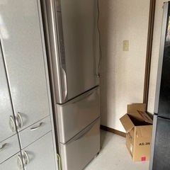 冷蔵庫　hitachi 375L 2016