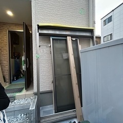 LIXIL引き違い窓  PGデュオ　シャッター付き網戸付き