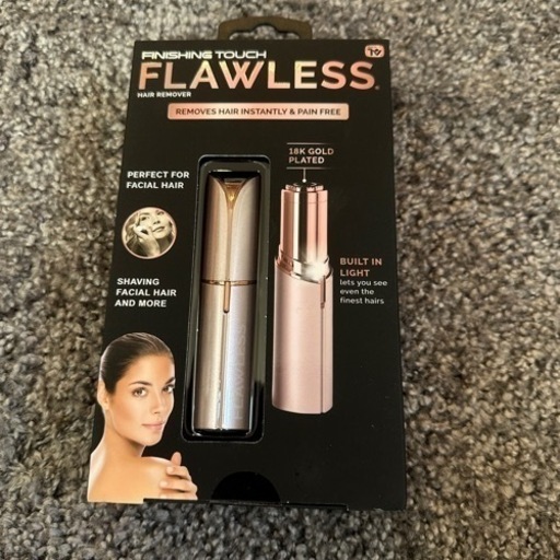新品　FLAWLESS 産毛シェーバー