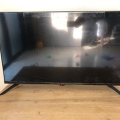 32型WチューナーHD液晶テレビ