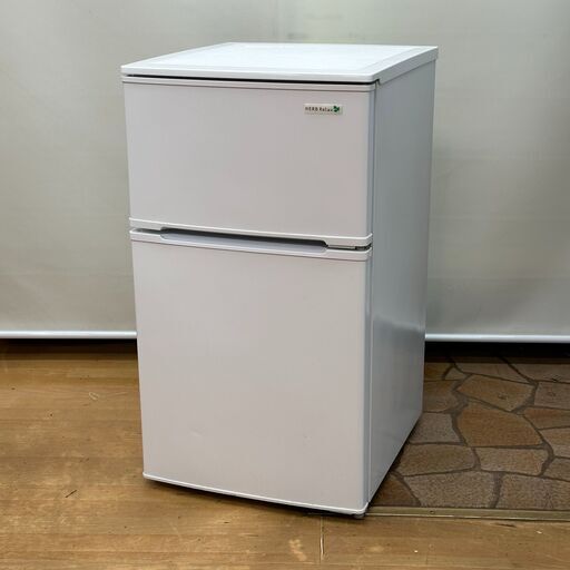 【リサイクル市場エコ伊川谷】Hisense　2020年製 134L 2ドア冷凍冷蔵庫 YRZ-C09B1【取りに来られる方限定】
