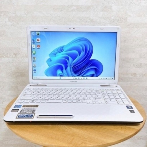 【美品】最新Windows 11 10月分③HDD320GB メモリ4GB 東芝　ノートパソコン