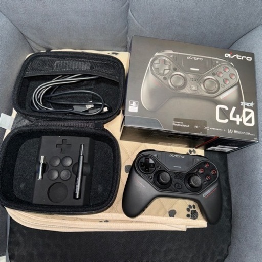 美品 動確済 欠品無しastro C40 PS4 PC ワイヤレスゲーミングコントローラー アストロ Logicool PlayStation