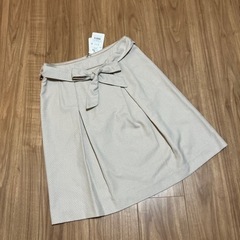 新品・未使用　スカート M