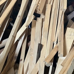 細い木材　薪ストーブ　焚き木