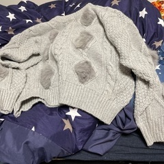 新品　★ワンポイントモコモコネズミ色セーター