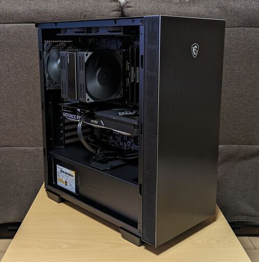 4060Ti＆5700X搭載　シックで高級感のあるゲーミングPC