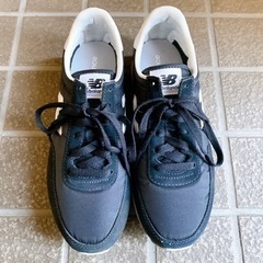ほぼ新品　ニューバランス　靴　スニーカー　メンズ　25.5