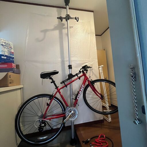 クロスバイク GIANT ESCAPE R3 空気入れやチェーン、ディスプレイ