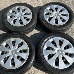 トヨタ　アクア　純正ホイール　175/65R15 84S 