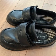 ムーンスター 黒靴 19.5cm